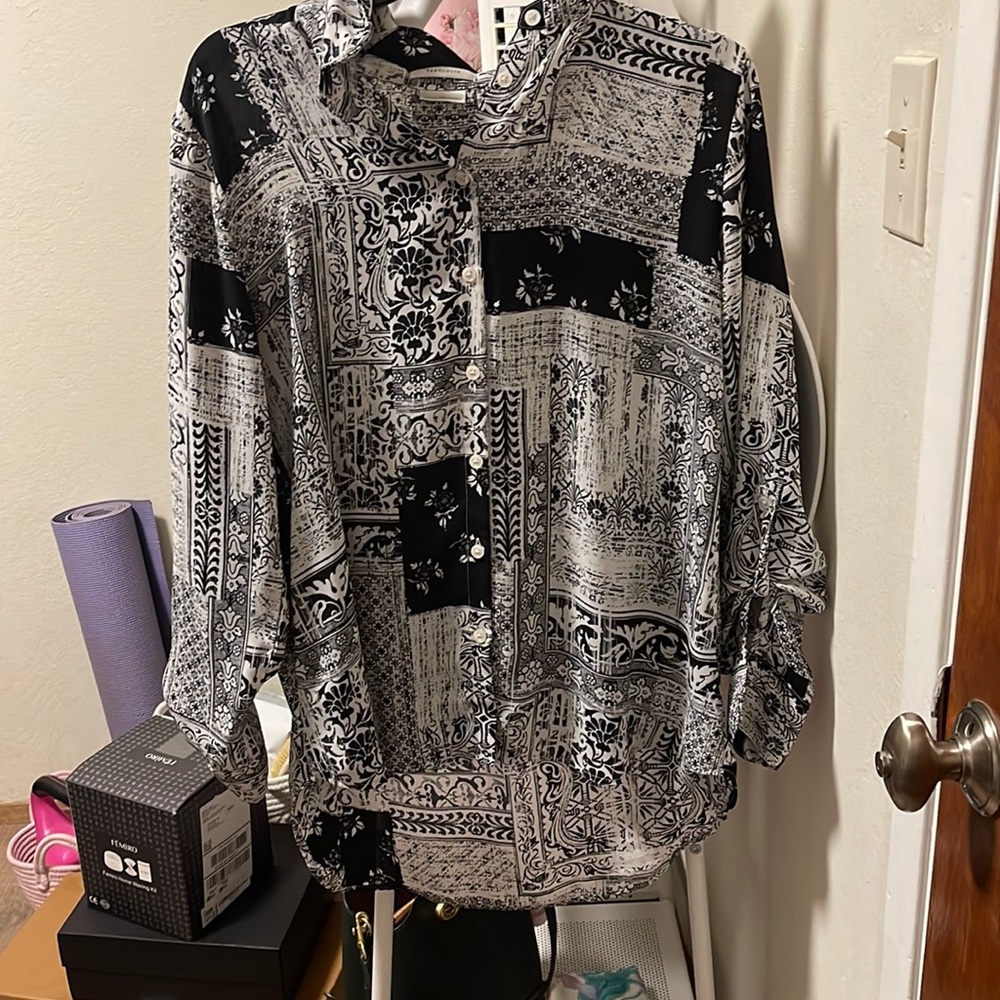 Button down black and white graphic formal shirt